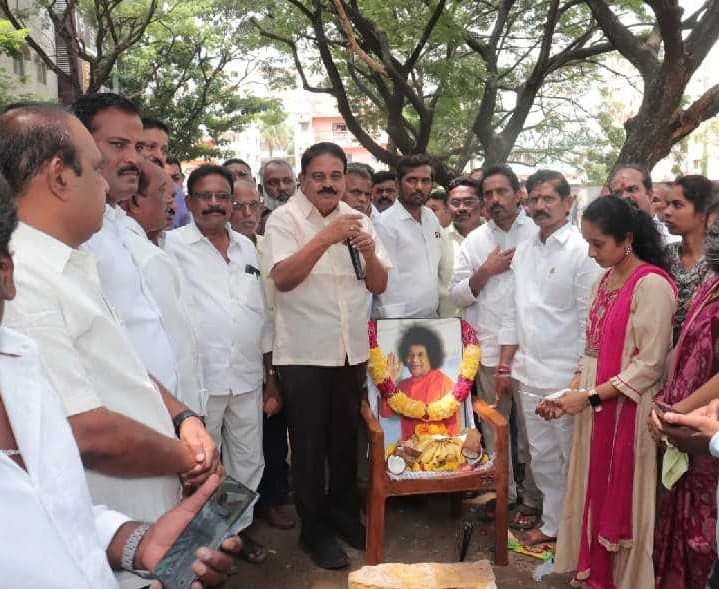 పుట్టపర్తిలో అభివృద్ధి పనులకు భూమిపూజ - Udayam