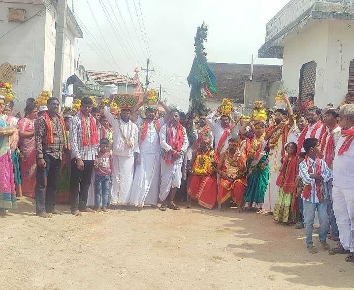 కొండూరులో ఘనంగా బోనాల పండుగ - Udayam