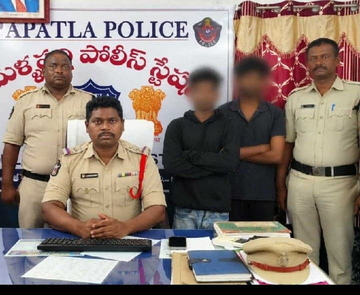 బుల్లెట్ చోరీ కేసులో ఇద్దరి అరెస్ట్ - Udayam