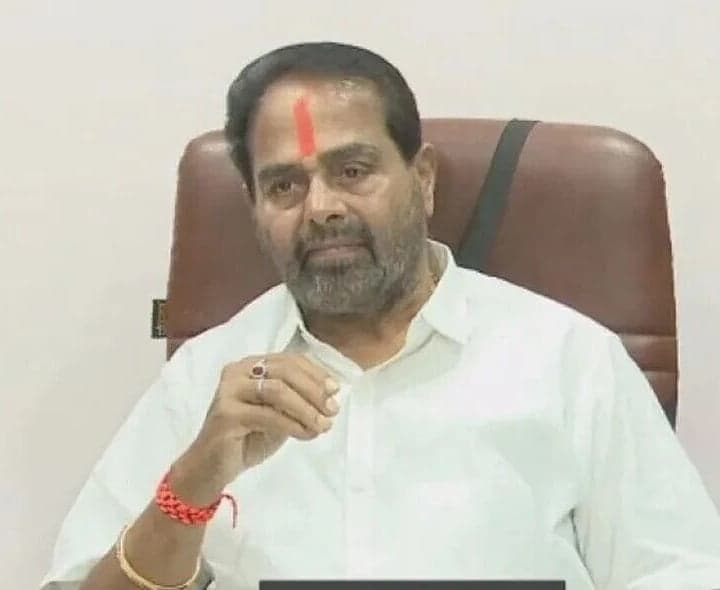 తమ్మినేని పార్టీ మార్పుపై శ్రీకాకుళంలో చర్చ - Udayam