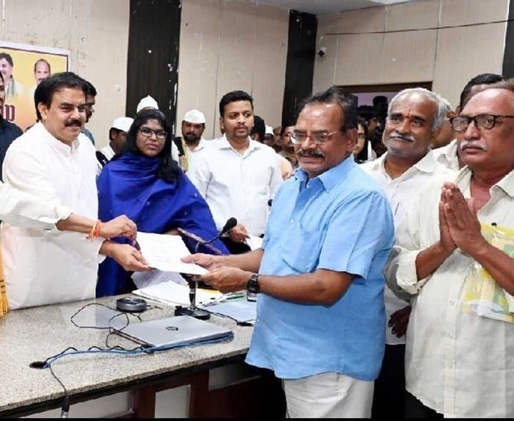 22ఏ భూ సమస్యల పరిష్కారంలో ఏలూరు జిల్లా ఆదర్శం: మంత్రి