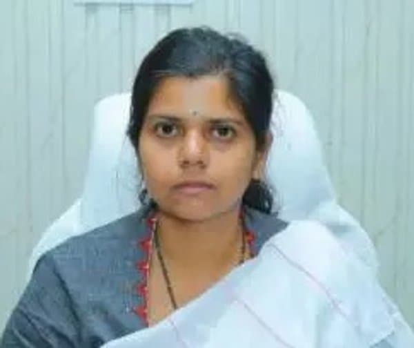విద్యార్థినుల భద్రతకు కలెక్టర్ ఆదేశం - Udayam Digital