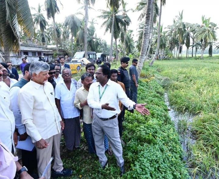 తుఫాన్ ప్రభావిత ప్రాంతాల్లో చంద్రబాబు పర్యటన - gallery image 2