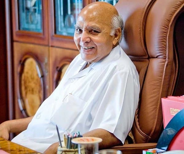 రామోజీరావుకు ఘన నివాళి