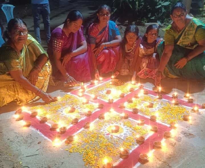 ఫైల్ తండాలో ఘనంగా దీపోత్సవం - Udayam