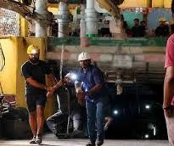 సింగరేణి గనిలో పేలుడు: కార్మికుడికి తీవ్ర గాయాలు! - Udayam Digital