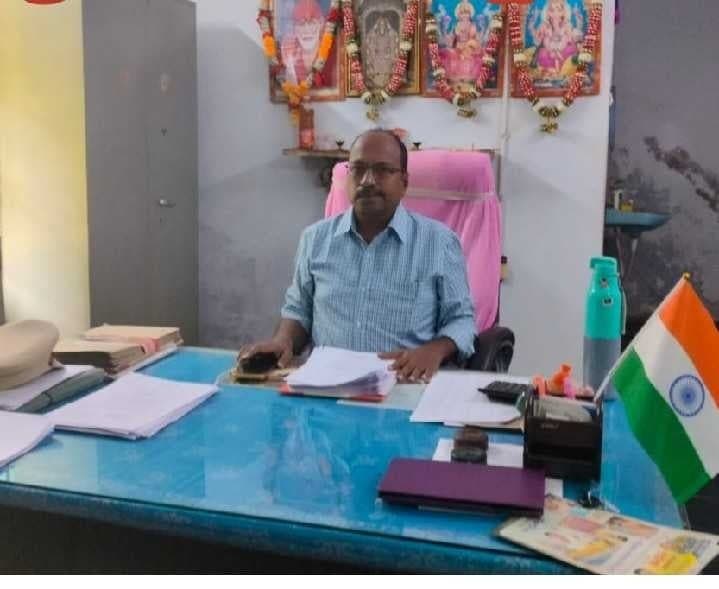 వాకాడులో 17 మద్యం షాపులకు 16 రెన్యువల్ - Udayam