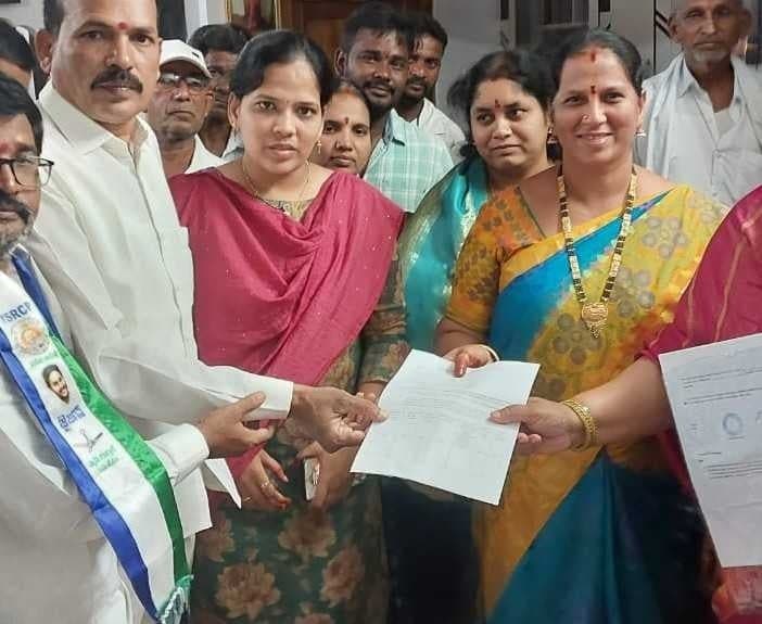 కొత్తూరు వైసీపీ జడ్పీటీసీ అభ్యర్థిగా యశోద - Udayam