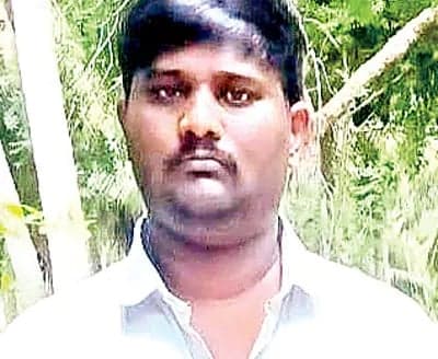 గోదావరిలో దూకి నవవరుడు గల్లంతు.. - Udayam