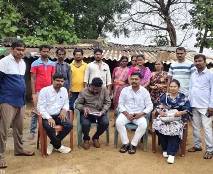 రైతు నమోదు తప్పనిసరి: చివ్వెంల ఏవో - Udayam