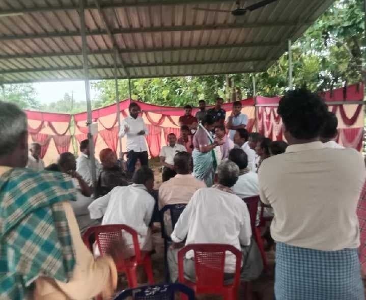 శ్రీనివాసాచార్యులపేటలో వైసీపీ ప్రచారం - Udayam