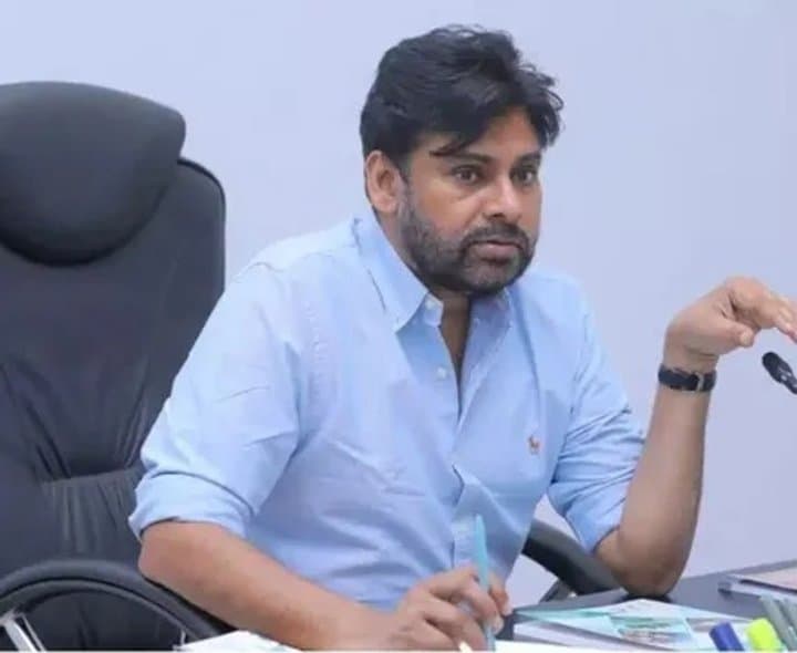 పవన్ కళ్యాణ్ అస్వస్థతకు గురి - Udayam