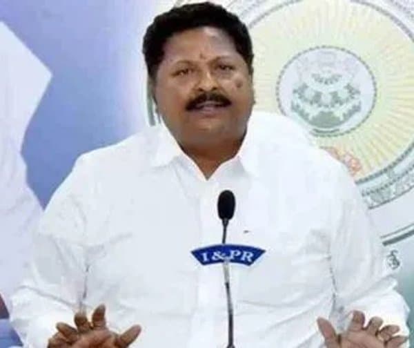 ఏపీ లిక్కర్ స్కామ్: మాజీ మంత్రి కారుమూరి నాగేశ్వరరావు అరెస్ట్ - Udayam Digital
