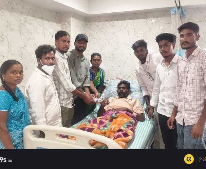 అనారోగ్యంతో బాధపడుతున్న ఆదాముకు గ్రామస్థుల అండ