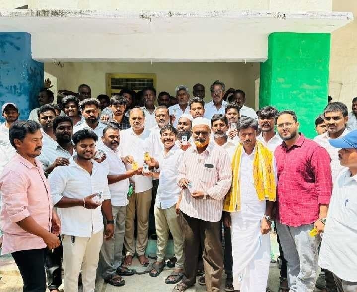 కూటమి పాలనపై శ్రీకాంత్ రెడ్డి విమర్శలు - Udayam