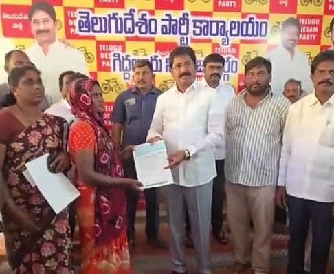 సీఎం సహాయనిధితో రూ.11.37 కోట్ల సాయం - Udayam