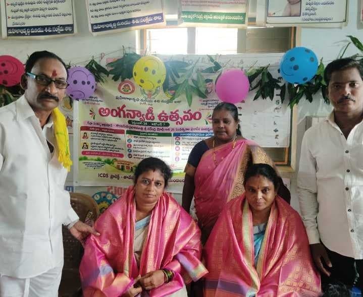 మల్లపరాజుపేటలో అంగన్వాడీ వేడుకలు - Udayam
