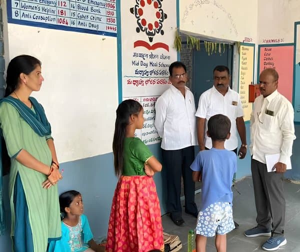 విద్యార్థులపై డీఈఓ ప్రత్యేక దృష్టి - Udayam Digital