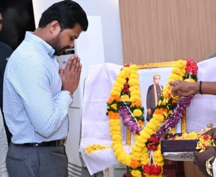 అమలాపురంలో లక్ష్మణస్వామి వర్మ జయంతి వేడుకలు