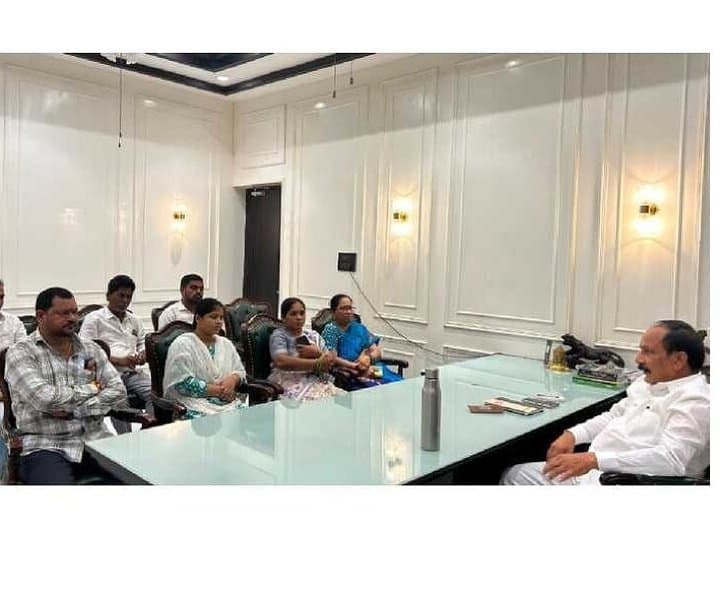బీఆర్ఎస్ కౌన్సిలర్లతో ఎమ్మెల్సీ రవీందర్ రావు సమీక్ష - Udayam Digital
