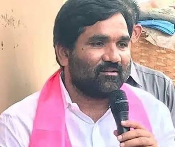 యూరియా యాప్ను రద్దు చేయాలి - Udayam Digital