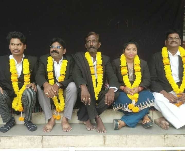 న్యాయవాదుల రక్షణ చట్టం కోసం దీక్షలు - Udayam