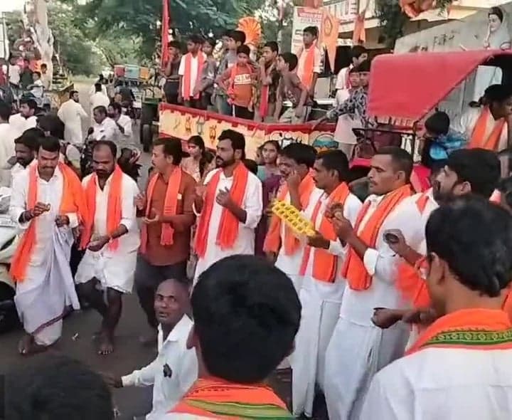 తబల, తాళాలతో వినాయకుడి ఆగమనం - Udayam