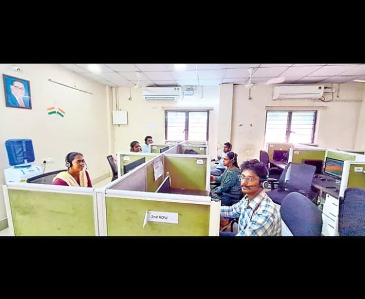 విద్యుత్తు ఫిర్యాదులకు వాట్సాప్ సేవలు - Udayam Digital