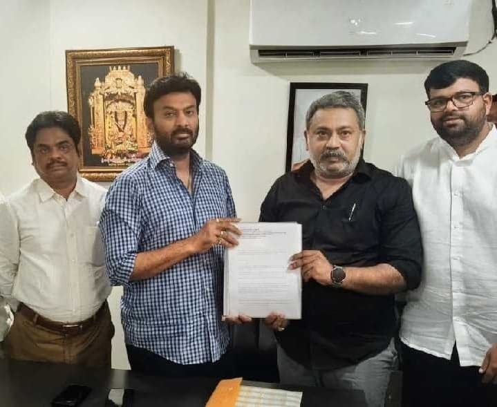 పిఠాపురం సాగునీటి సమస్యలపై వినతి - Udayam