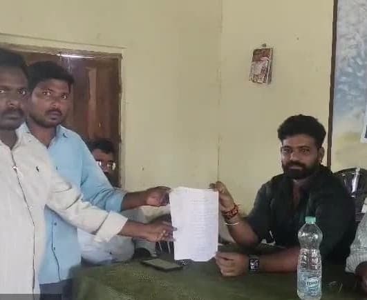 భవనం లేక ఇబ్బందుల్లో బెజ్జూర్ ఆసుపత్రి - Udayam