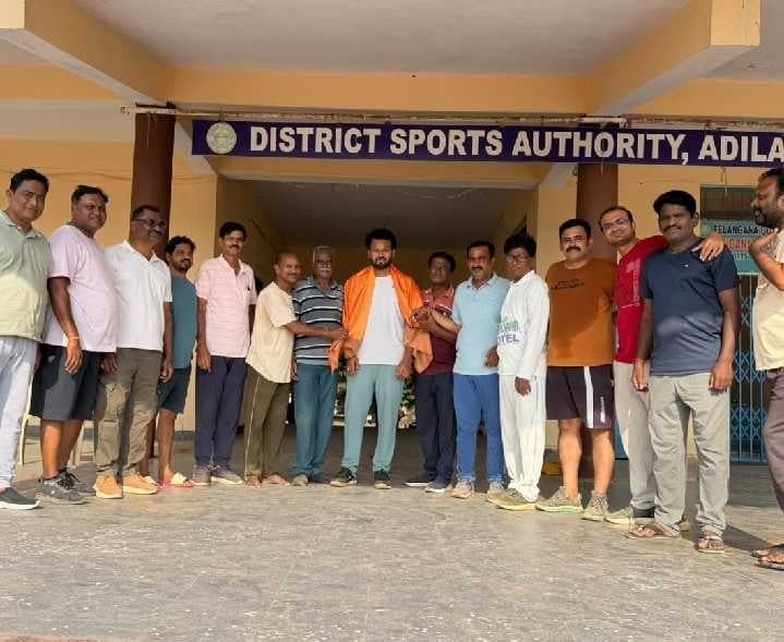 రెడ్క్రాస్ ఆధ్వర్యంలో బ్లడ్ బ్యాంక్ - Udayam