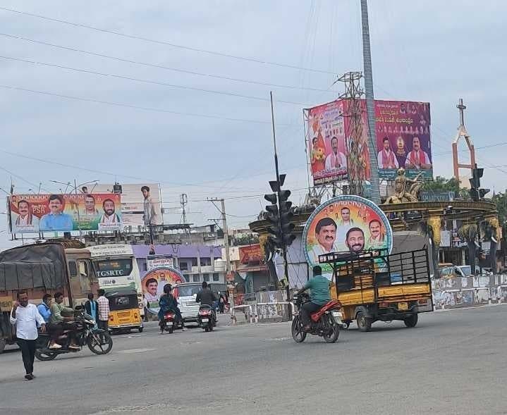 జనగామలో పనిచేయని ట్రాఫిక్ సిగ్నల్స్ - Udayam
