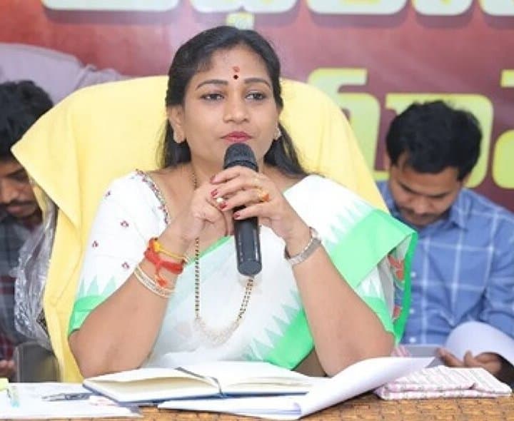 భోగాపురం విమానాశ్రయం చుట్టూ 500 ఎకరాల్లో పారిశ్రామిక కేంద్రం