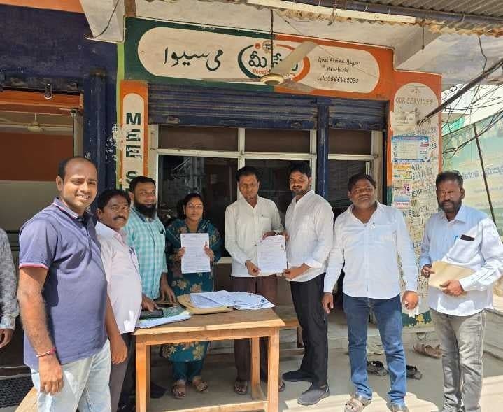 ఓటరు నమోదు వివరాల్లో తప్పులొద్దు - Udayam