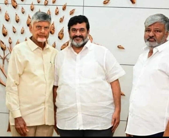 చంద్రబాబుతో చల్లా రామచంద్రారెడ్డి భేటీ - Udayam