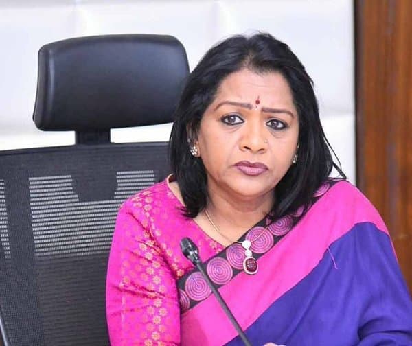 గద్వాల విజయలక్ష్మి సోదరి అదృశ్యం.. పోలీసుల విచారణ - Udayam Digital