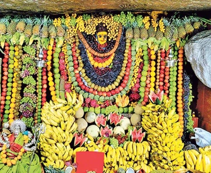 ఏడుపాయల అమ్మవారి ఫల శోభగా - Udayam Digital