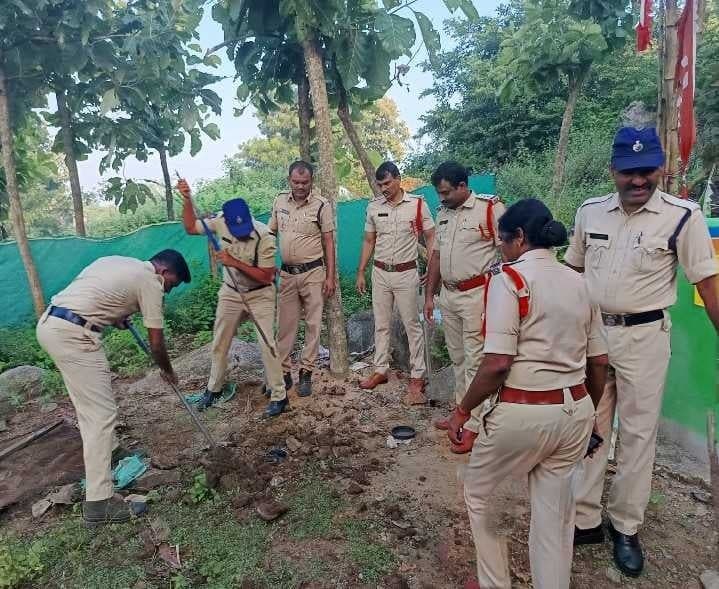 లింగ్య తండాలో కమ్యూనిటీ కాంటాక్ట్ ప్రోగ్రామ్ - Udayam