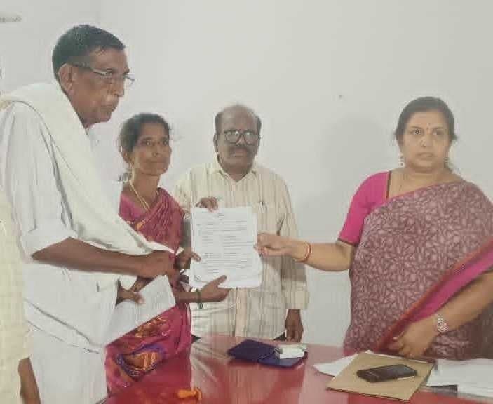 ఓరువాయి ఎంపీటీసీ అభ్యర్థిగా లక్ష్మీదేవి - Udayam