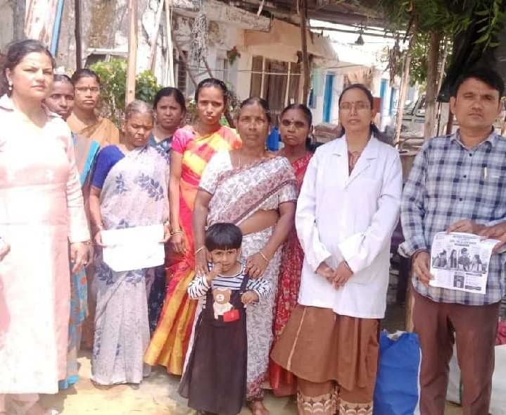 ఆలేరులో బీడీ కార్మికుల పిల్లలకు స్కాలర్షిప్లపై అవగాహన - Udayam