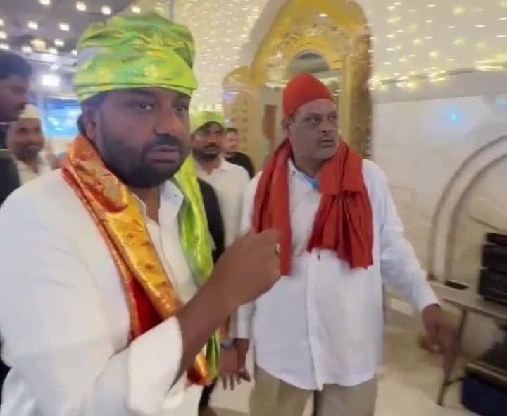 కడప దర్గాలో ఎమ్మెల్యే ప్రత్యేక ప్రార్థనలు - Udayam