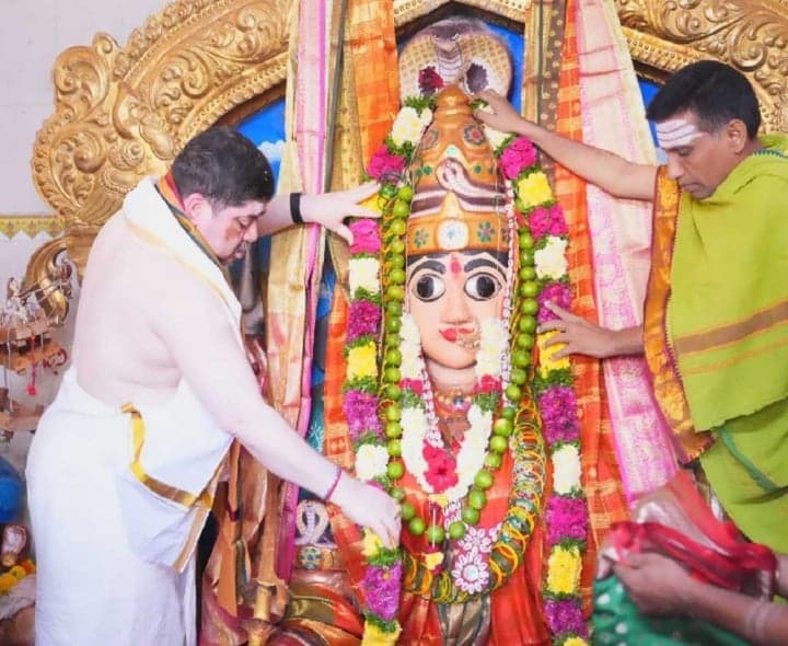 ప్రతి అమావాస్యకు కొత్తకొండలో ప్రత్యేక పూజలు: మంత్రి పొన్నం - Udayam