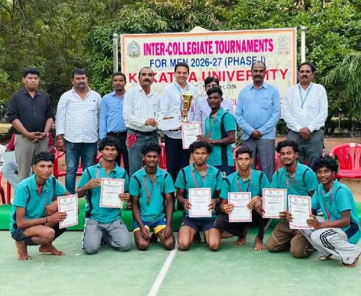 వాలీబాల్ విజేతగా ములుగు డిగ్రీ కళాశాల జట్టు - Udayam
