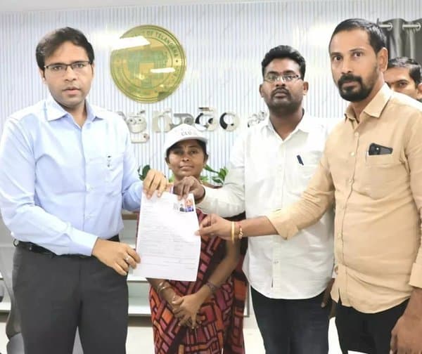 ఓటరు నమోదులో భద్రాద్రి కలెక్టర్ చొరవ - Udayam Digital