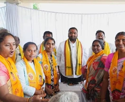 వైకాపాను వీడి తెదేపాలో చేరిన 200 కుటుంబాలు - Udayam
