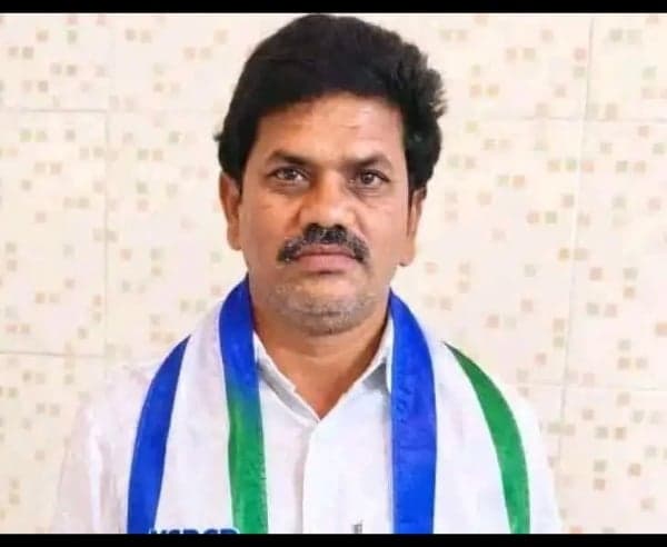 మార్కాపురంలో వైసీపీ అభ్యర్థి ప్రచారానికి దూరం - Udayam