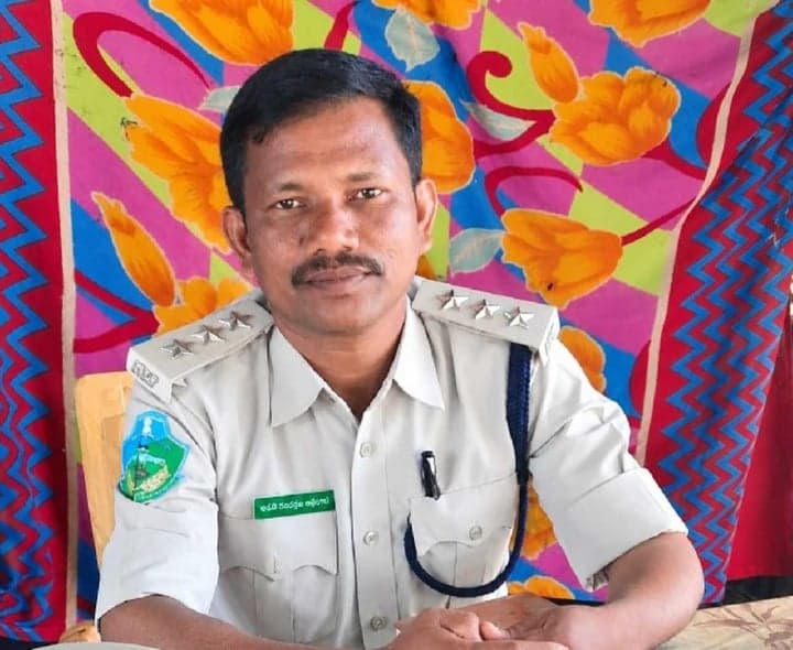 పెదవలస రేంజర్గా సింహాచలం బాధ్యతలు - Udayam