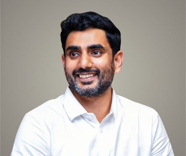 మహారాష్ట్ర సీఎంను కలిసిన మంత్రి లోకేశ్
