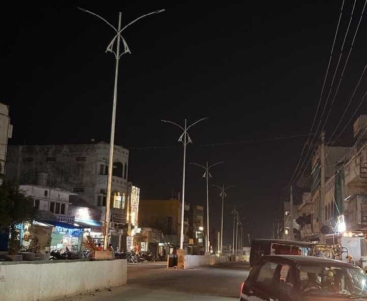 మద్దూరులో లైటింగ్ పనులు వేగవంతం చేయాలి - Udayam
