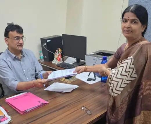 హ్యాండ్లూమ్ బోర్డు ఎన్నికల్లో వజ్రమ్మ నామినేషన్ - Udayam